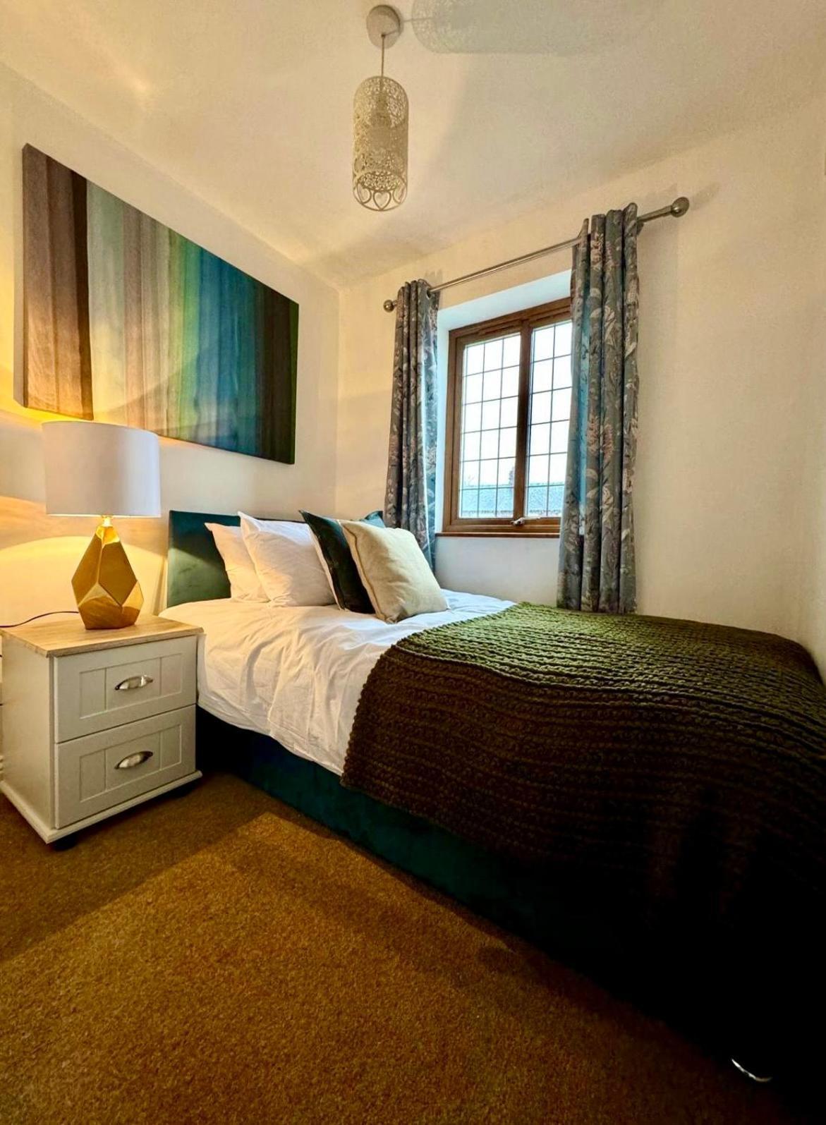 3Br House Ossett-Wakefield, Free Parking 3 Cars Wi Fi Long Stays Exterior foto