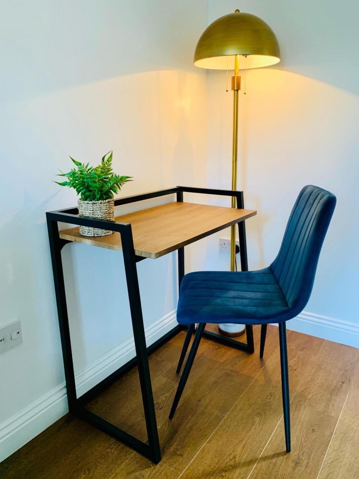 3Br House Ossett-Wakefield, Free Parking 3 Cars Wi Fi Long Stays Exterior foto